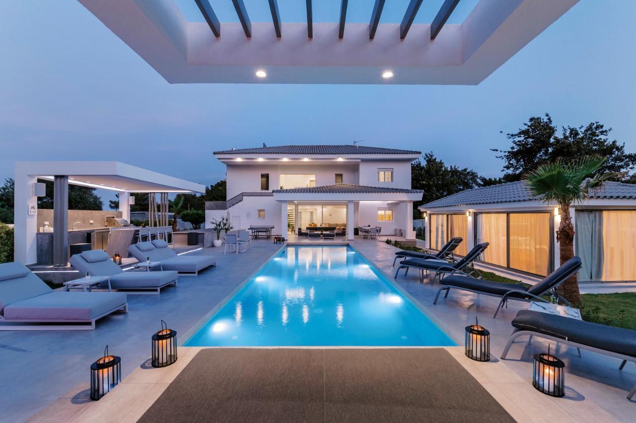 M Mansion Villa Pefki Exteriör bild